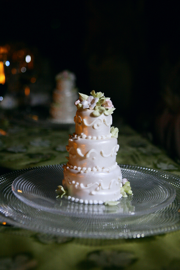personal wedding cakes