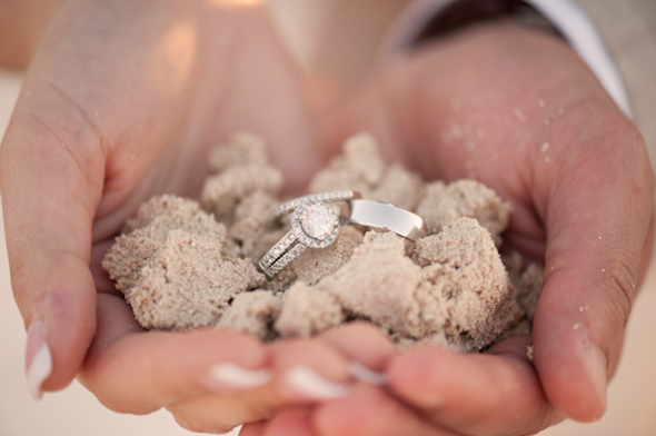 rings in sand