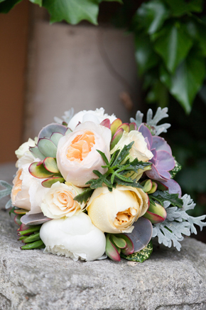 peach bridal bouquet