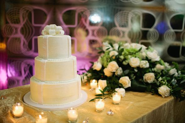 ivory wedding cake