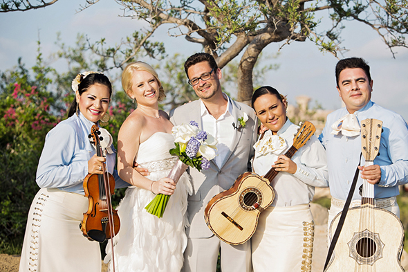 mariachis at weddings