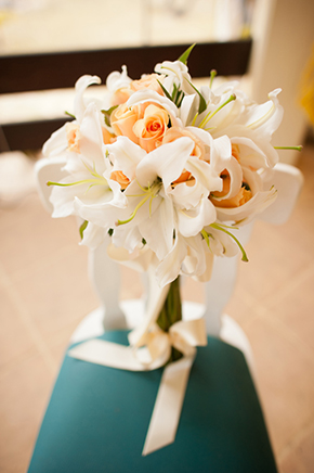 white and peach bridal bouquet