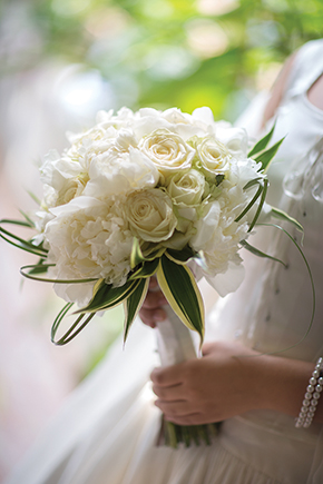bridal bouquet white