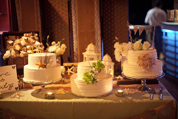 destination wedding cakes