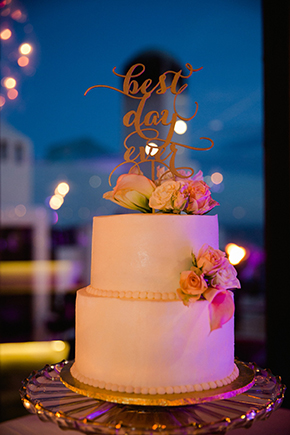 destination-wedding-cake