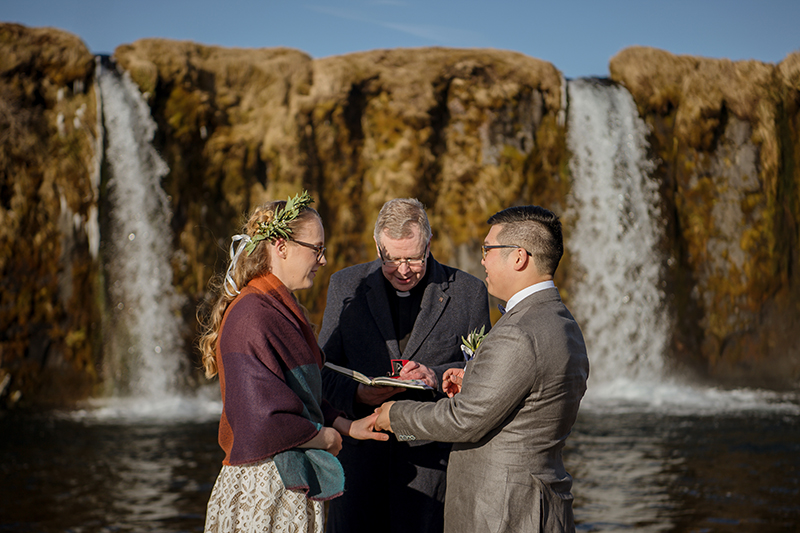 waterfall-wedding-location