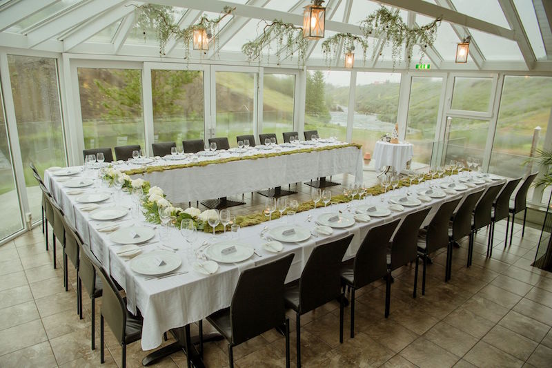 wedding-iceland-indoor-reception
