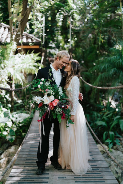 destination-wedding-costa-rica-jungle-bride-groom