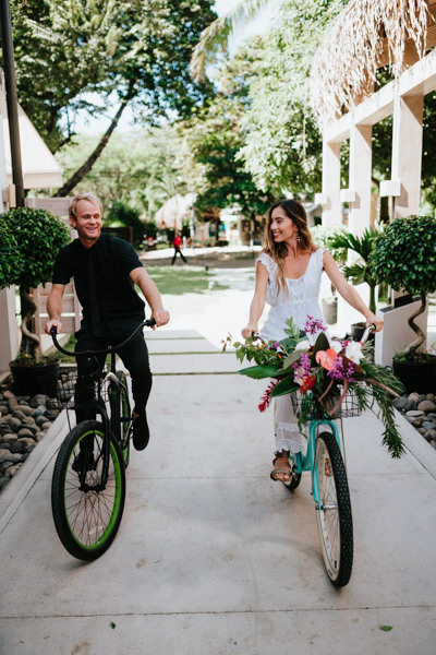 honeymoon-couple-bike-ride