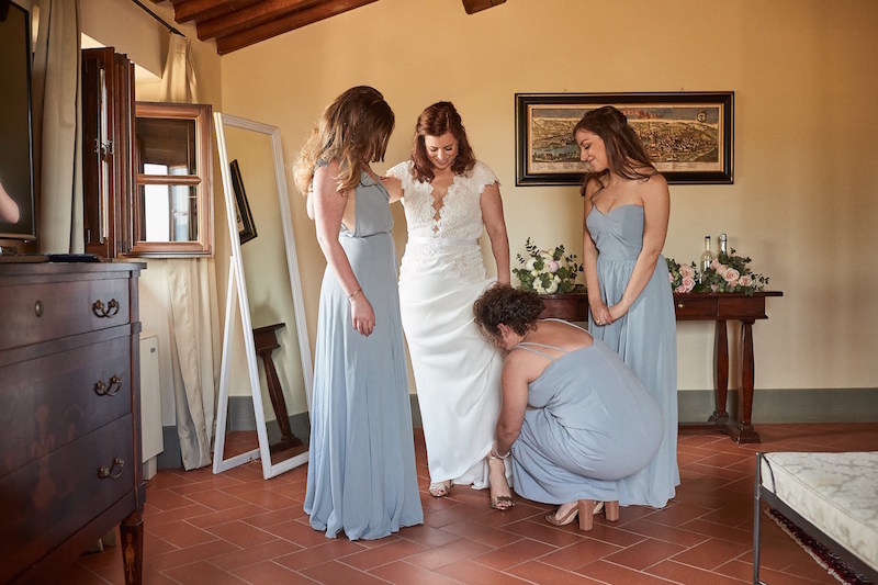 italian-villa-destination-wedding-bridesmaids-dressing-bride