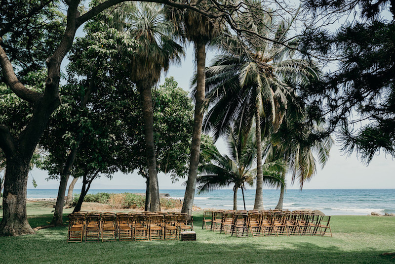 olowalu-plantation-wedding-ceremony-on-the-lawn