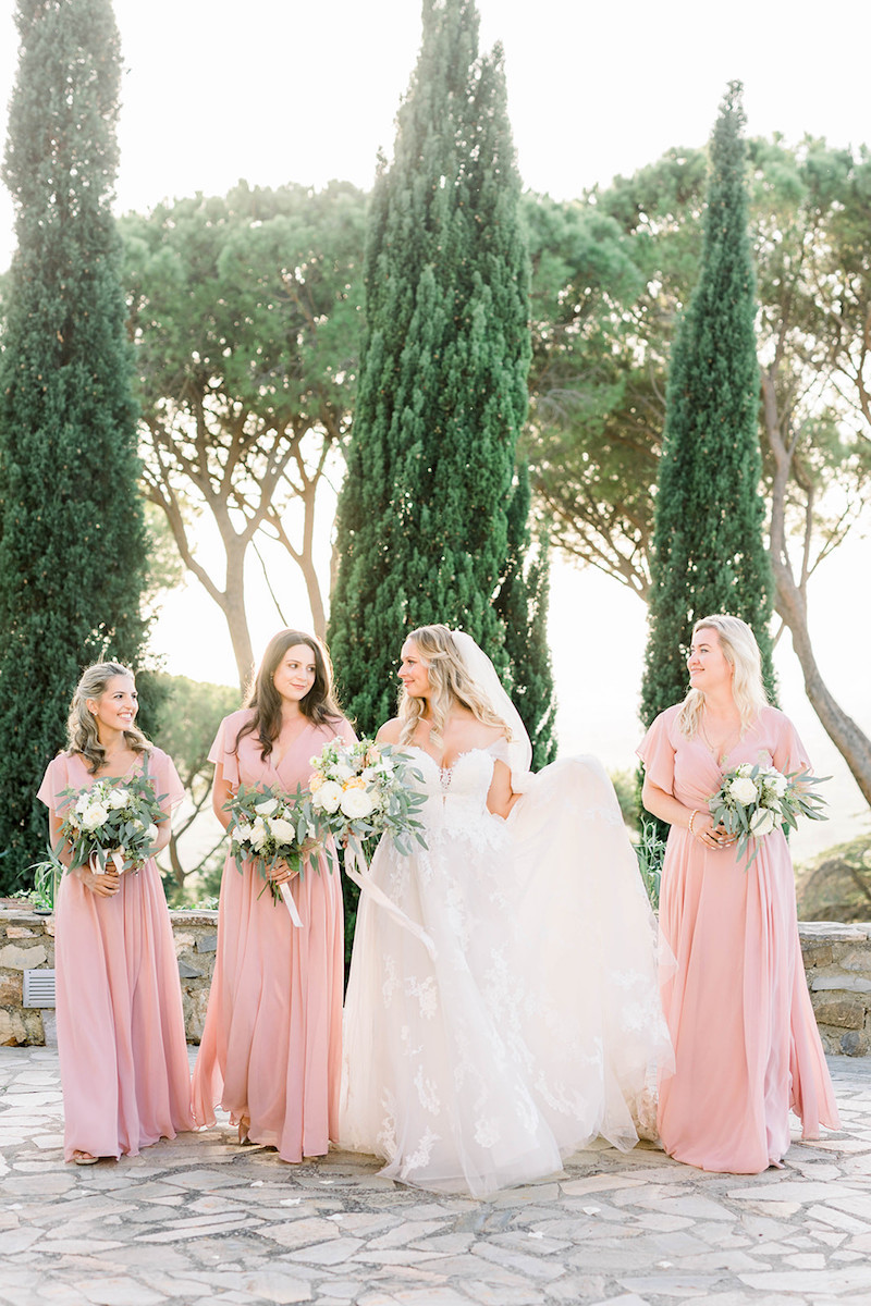 bridesmaids-peach-dresses-tuscany-destination-wedding
