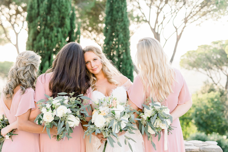 destination-wedding-in-italy-peach-bridesmaids