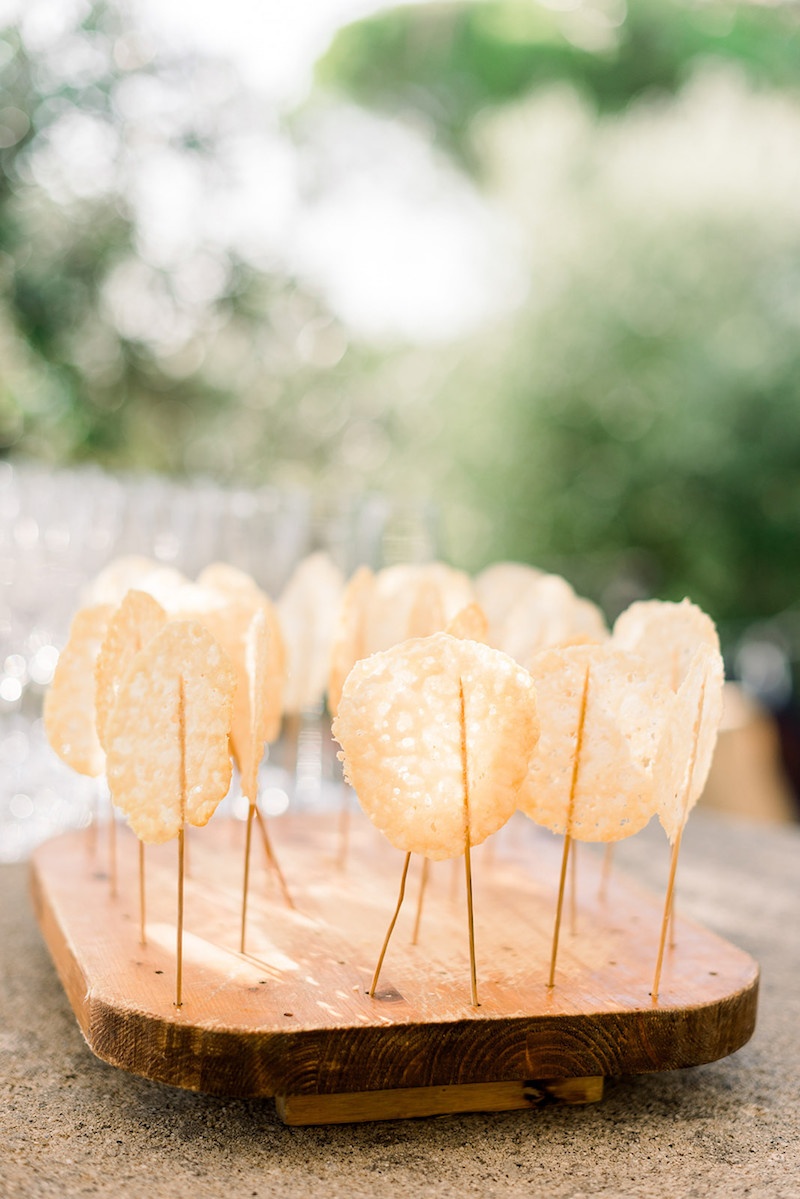 castle-wedding-in-tuscany-creative-canapés